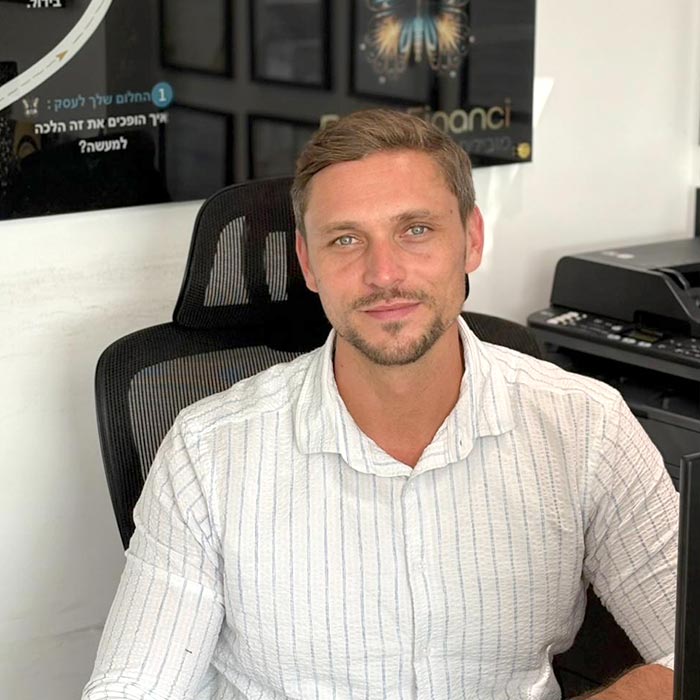 מירוסלב ממרובסקי